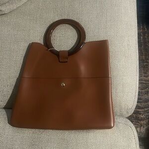 NWT unique brown bag. Faux leather